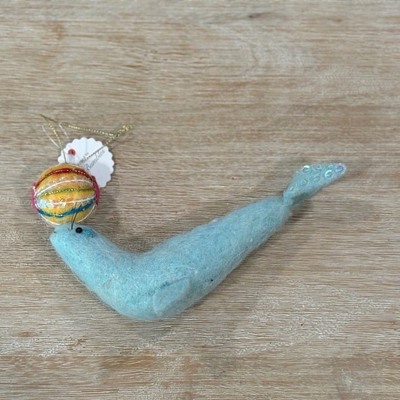 NWT Anthropologie Miss Bumbles Circus Fun Seal Ornament Rare Out of Stock - Picture 3 of 8